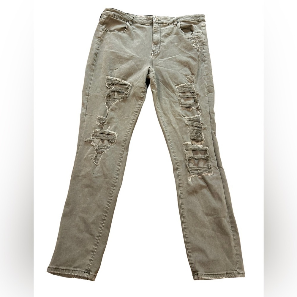American Eagle distressed, super high-rise jegging size 20